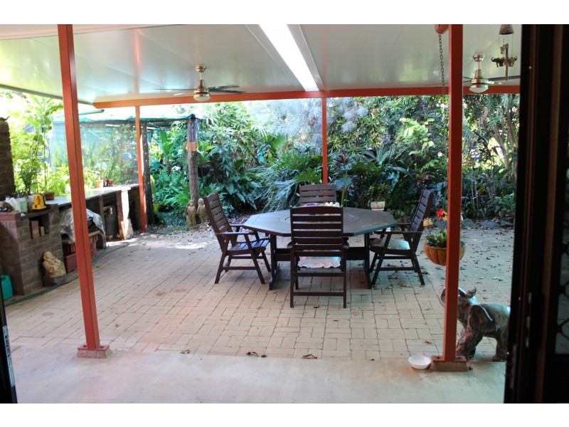 18 Gregory Street, Cardwell QLD 4849