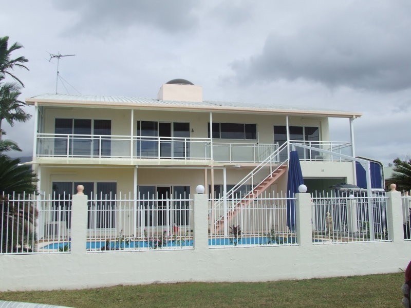 37 Marine Parade, Cardwell QLD 4849