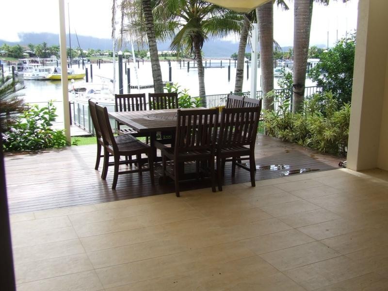 1/27 Poinciana Boulevard, Cardwell QLD 4849