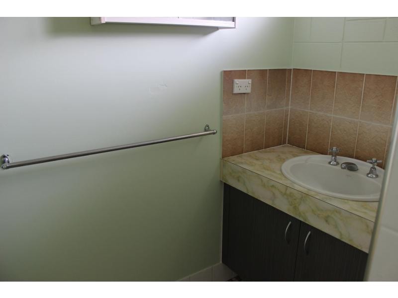 2/71 Roma Street, Cardwell QLD 4849