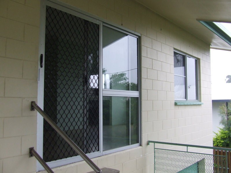 2/71 Roma Street, Cardwell QLD 4849