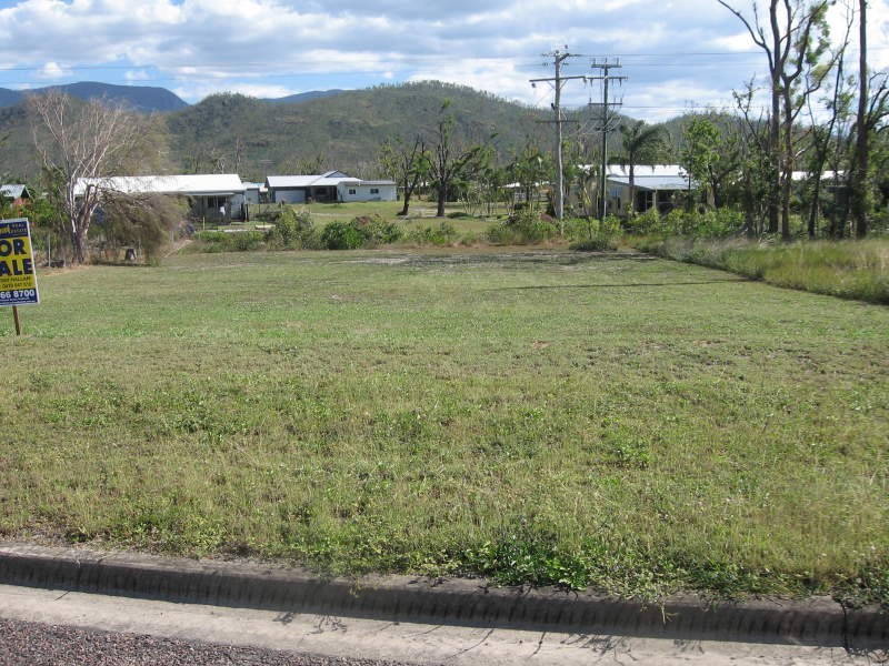 16 McLaughlin Court, Cardwell QLD 4849