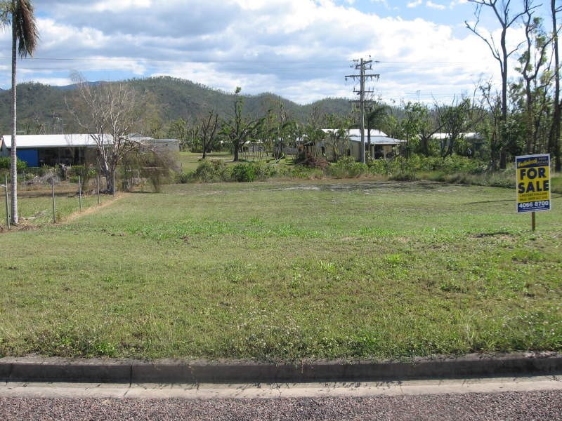 16 McLaughlin Court, Cardwell QLD 4849