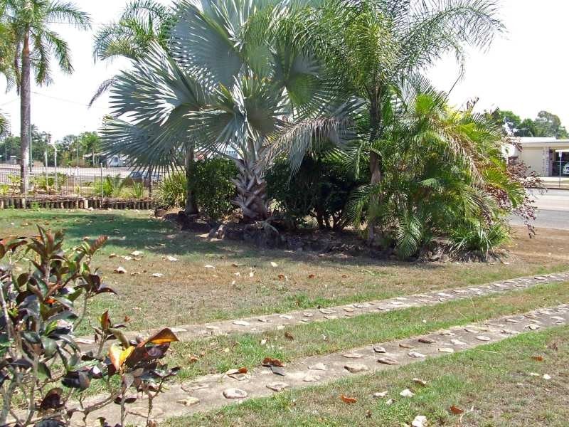 233 Victoria Street, Cardwell QLD 4849