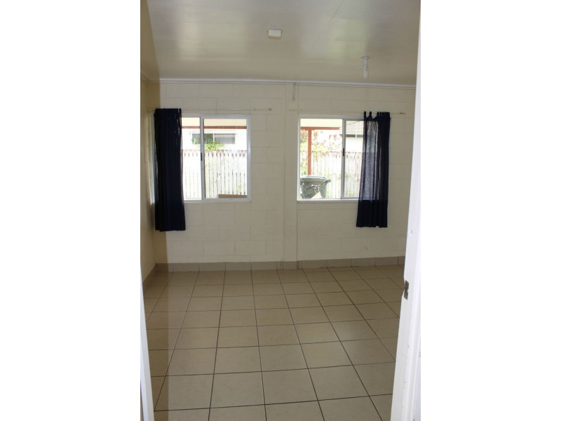 191 Victoria Street, Cardwell QLD 4849