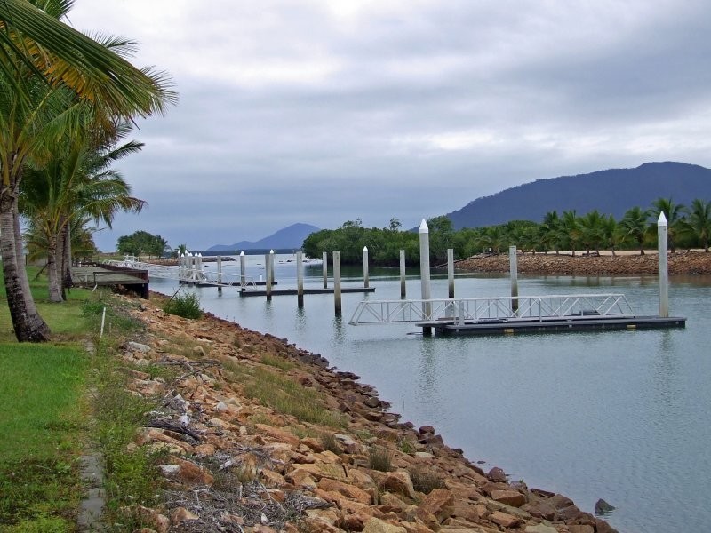 24 Royal Palm Avenue, Cardwell QLD 4849