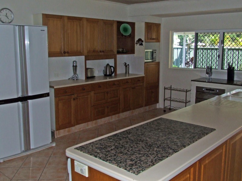 4 Edmondson Close, Cardwell QLD 4849