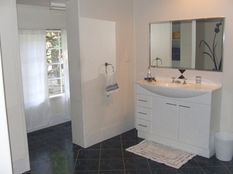 4 Edmondson Close, Cardwell QLD 4849