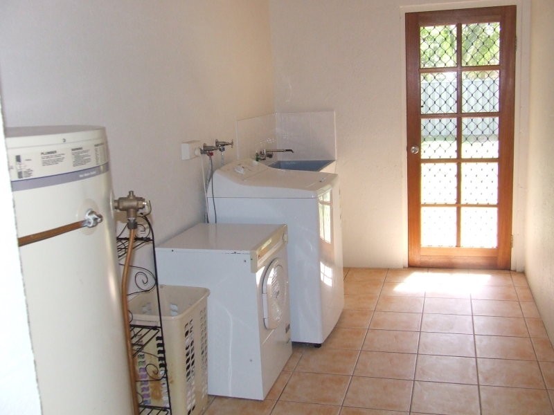 4 Edmondson Close, Cardwell QLD 4849