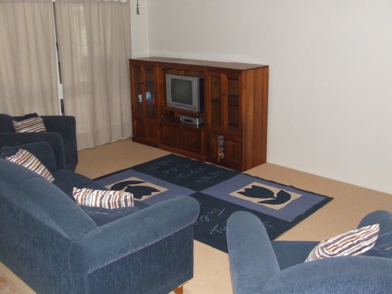 4 Edmondson Close, Cardwell QLD 4849