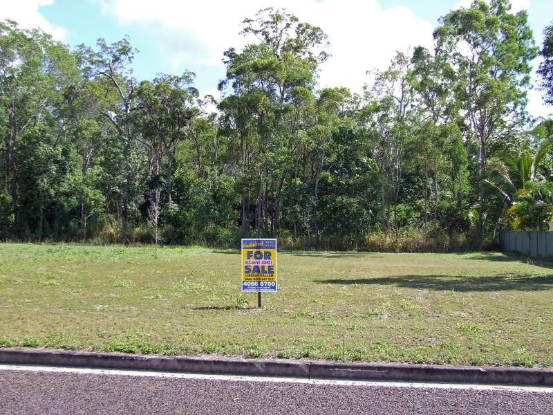 6 Edmondson Close, Cardwell QLD 4849