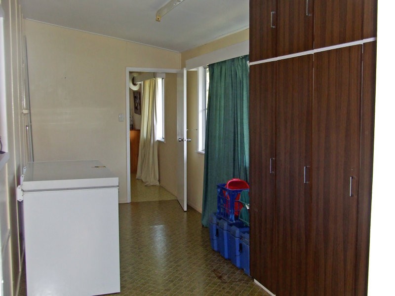 10 Toohey Street, Cardwell QLD 4849
