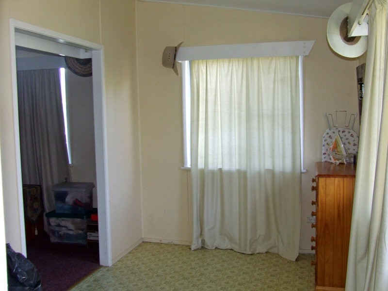 10 Toohey Street, Cardwell QLD 4849