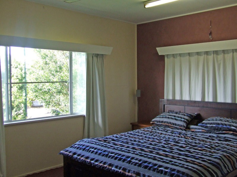 10 Toohey Street, Cardwell QLD 4849