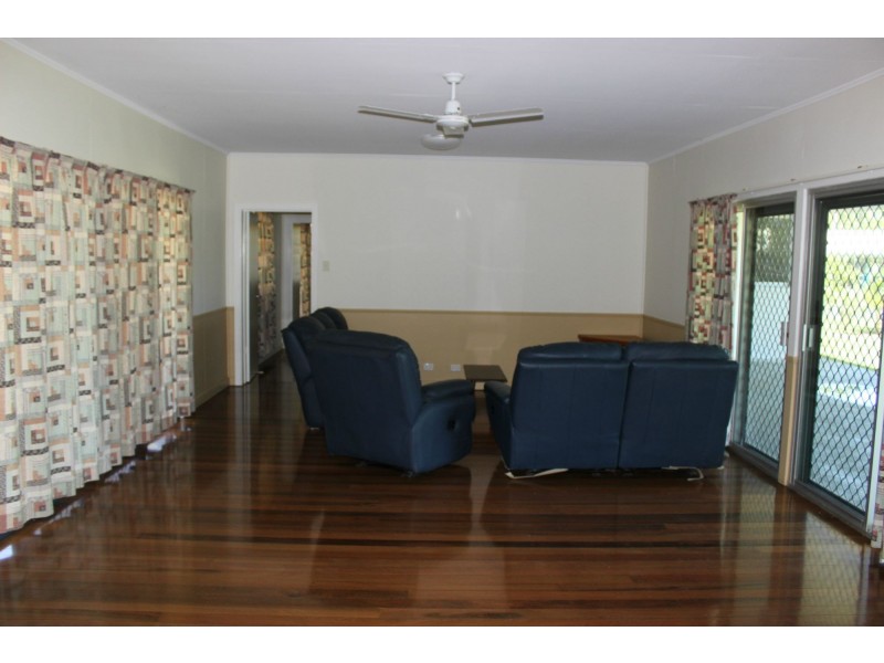 45 Marine Parade, Cardwell QLD 4849