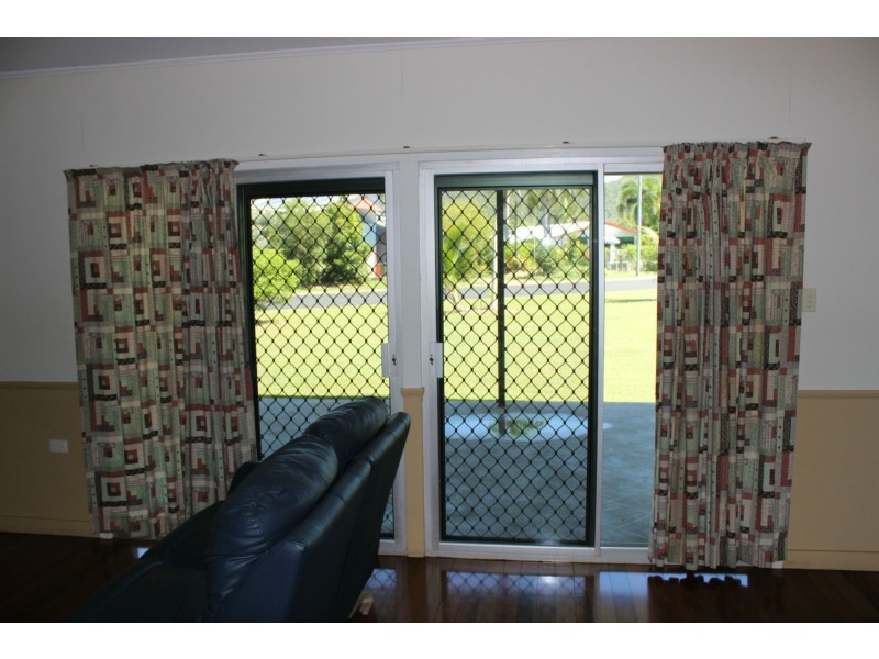 45 Marine Parade, Cardwell QLD 4849