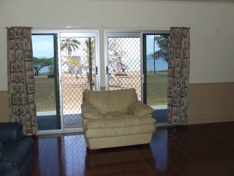 45 Marine Parade, Cardwell QLD 4849