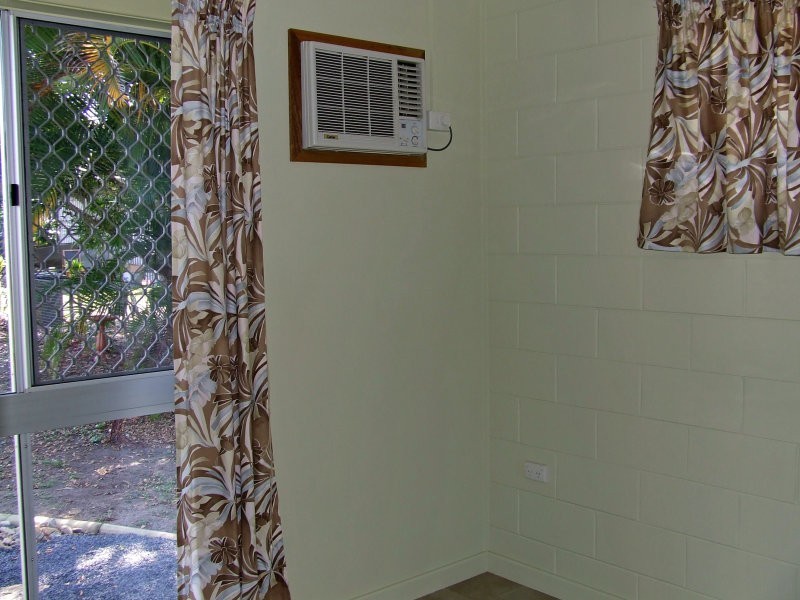 28 Winter Street, Cardwell QLD 4849