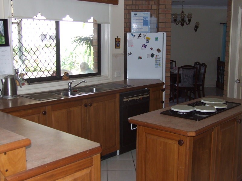 12 White Street, Cardwell QLD 4849