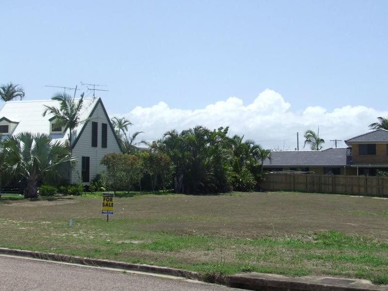 2 Albert Street, Cardwell QLD 4849