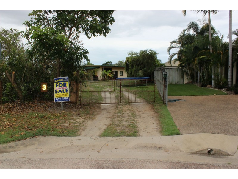 3 Teitzel Close, Cardwell QLD 4849