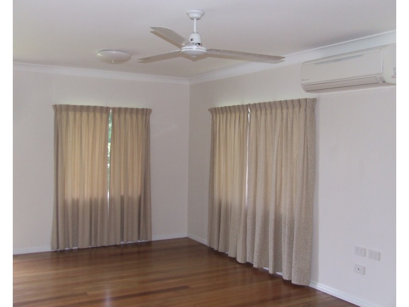 180 Victoria Street, Cardwell QLD 4849