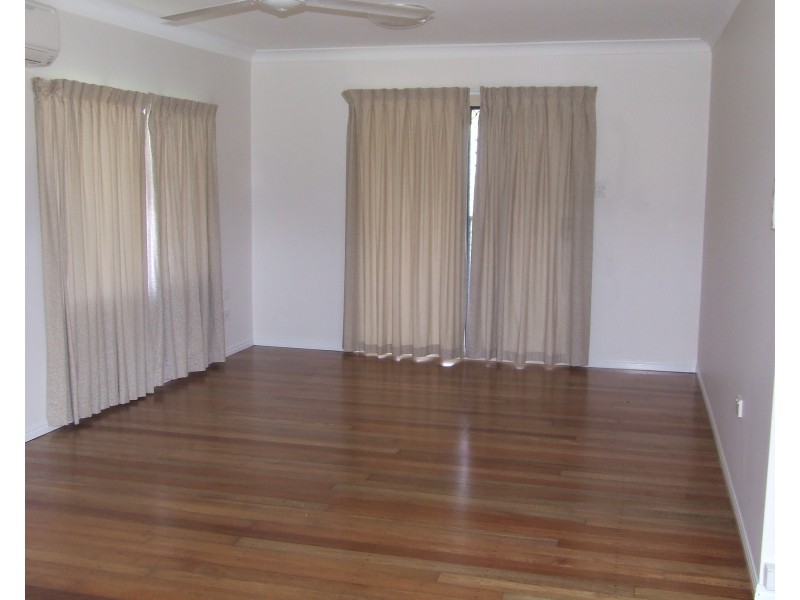 180 Victoria Street, Cardwell QLD 4849