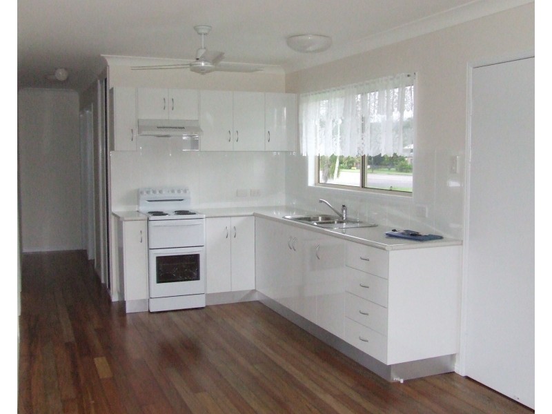 180 Victoria Street, Cardwell QLD 4849