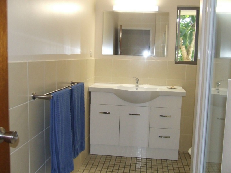 2/160 Victoria Street, Cardwell QLD 4849