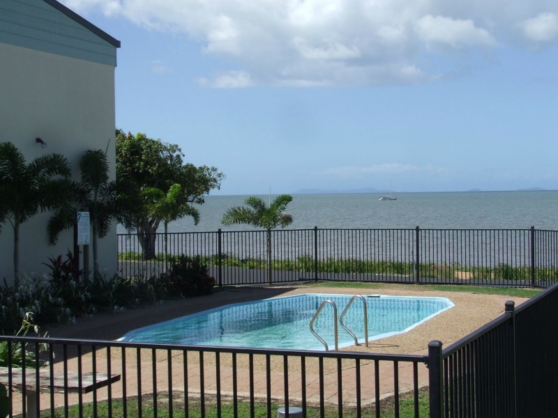 2/160 Victoria Street, Cardwell QLD 4849