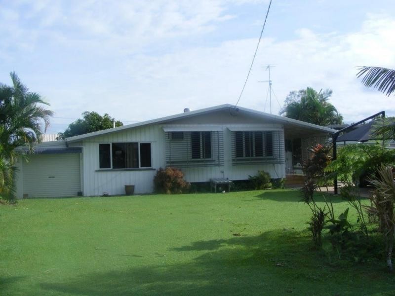 8 Landsdown Street, Cardwell QLD 4849