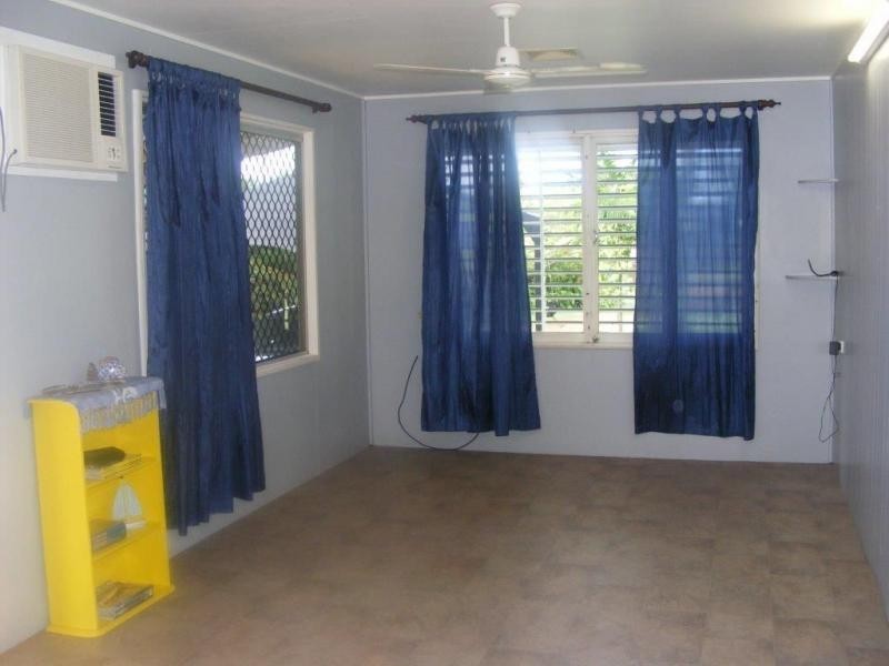 8 Landsdown Street, Cardwell QLD 4849