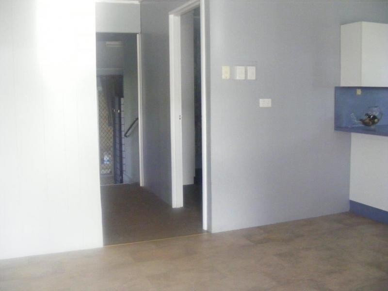 8 Landsdown Street, Cardwell QLD 4849