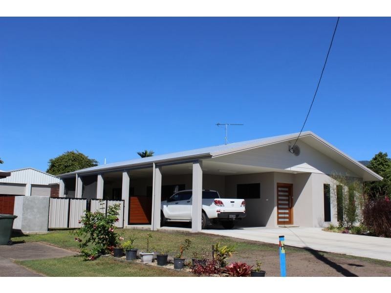 9 Albert Street, Cardwell QLD 4849
