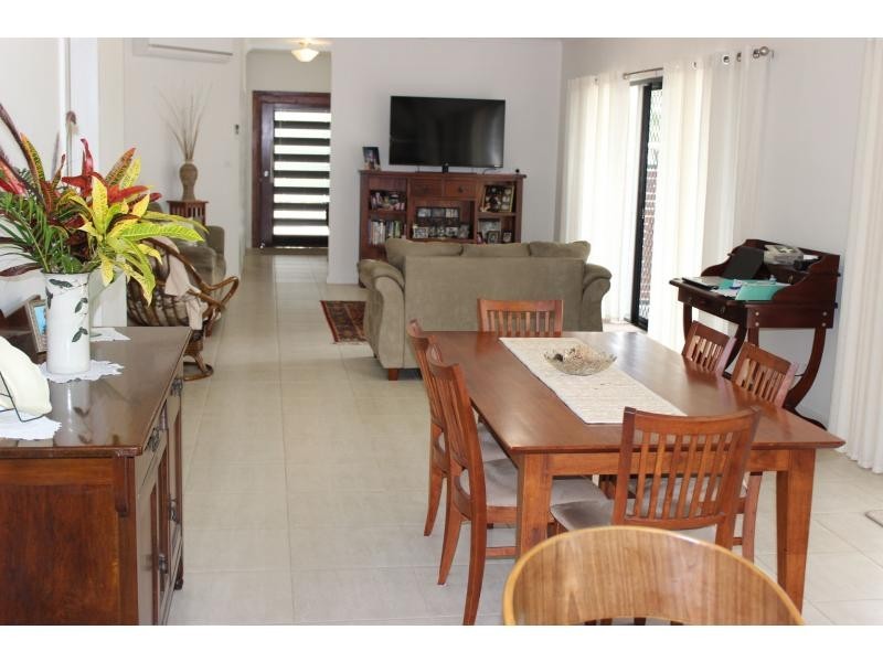 9 Albert Street, Cardwell QLD 4849