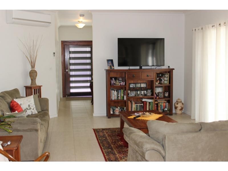 9 Albert Street, Cardwell QLD 4849