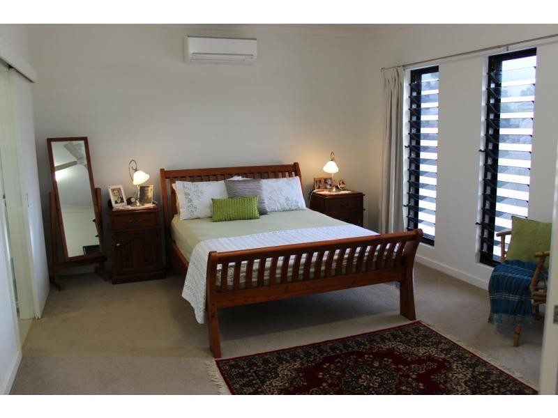 9 Albert Street, Cardwell QLD 4849