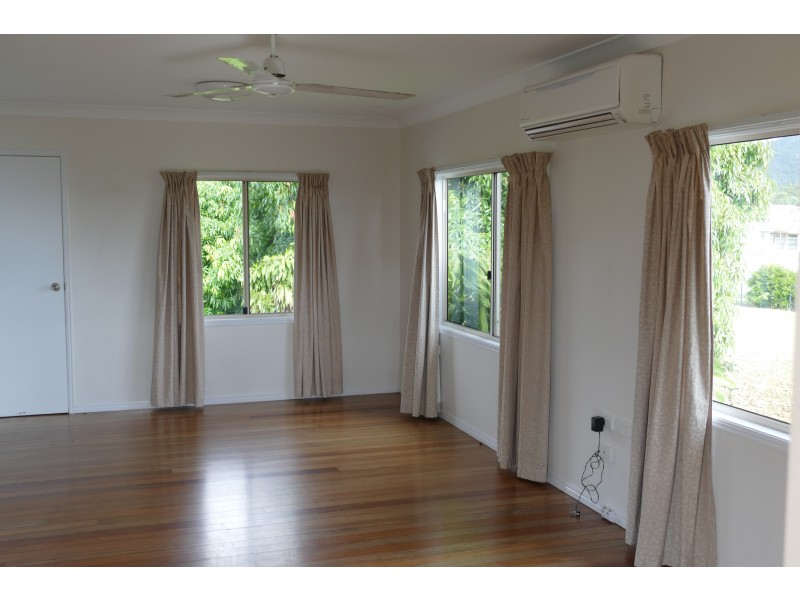 180 Victoria Street, Cardwell QLD 4849