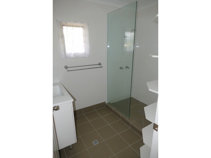 180 Victoria Street, Cardwell QLD 4849