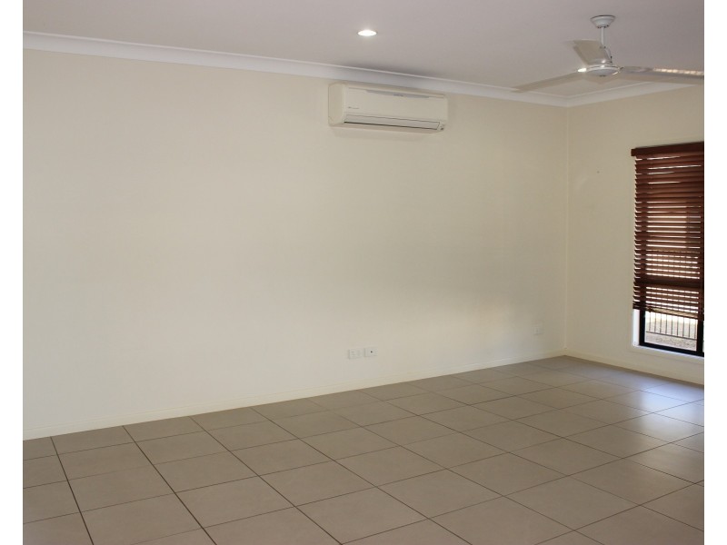 7 Edmondson Close, Cardwell QLD 4849