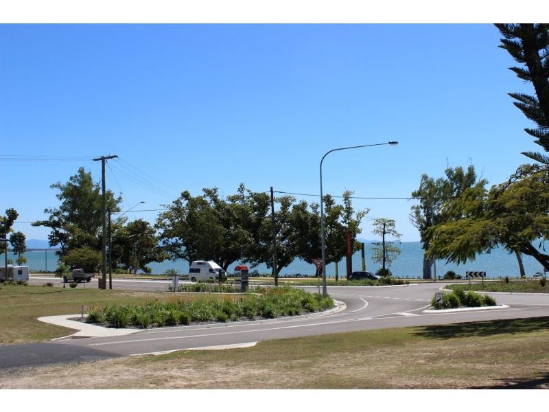 1 Dalrymple Street, Cardwell QLD 4849