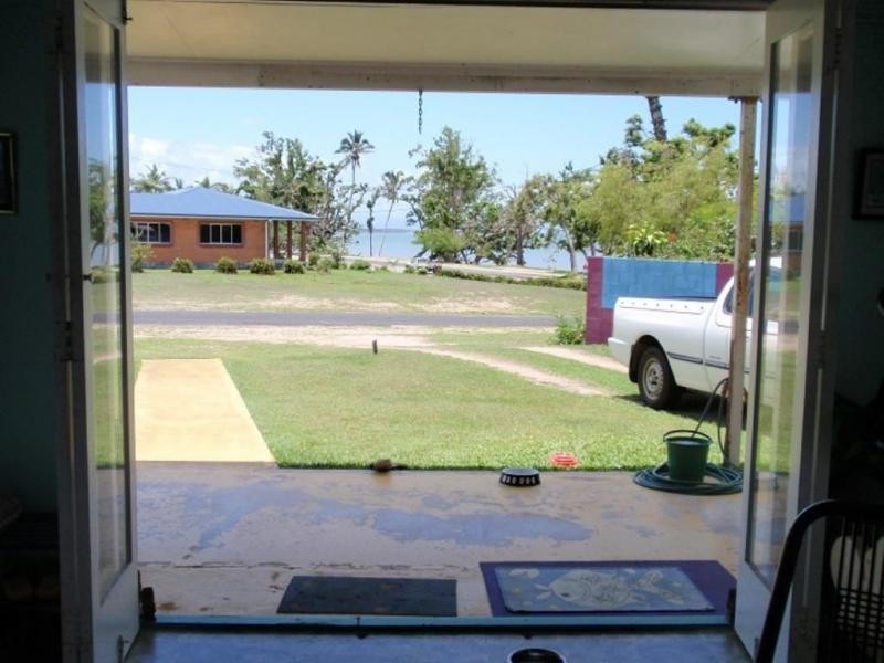 1 Dalrymple Street, Cardwell QLD 4849
