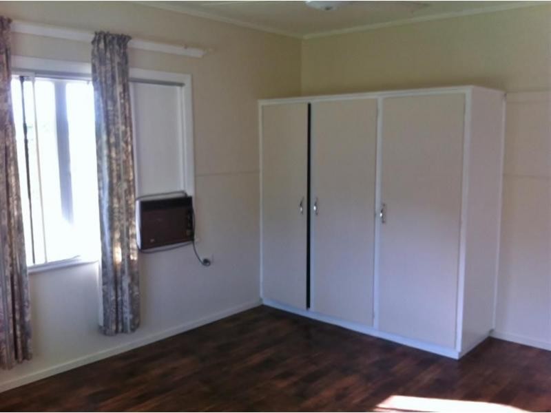 8 Eden Street, Cardwell QLD 4849