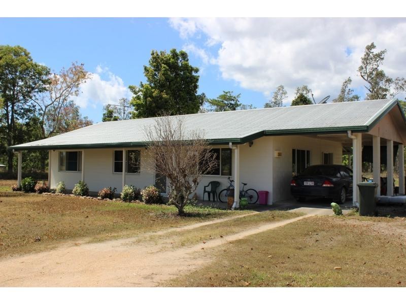 63 Curtis Road, Cardwell QLD 4849