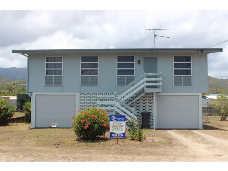 21 Jamieson Street, Cardwell QLD 4849