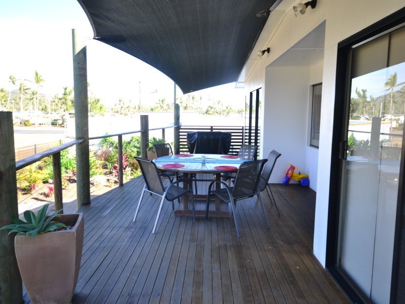 14 Leefe Street, Cardwell QLD 4849