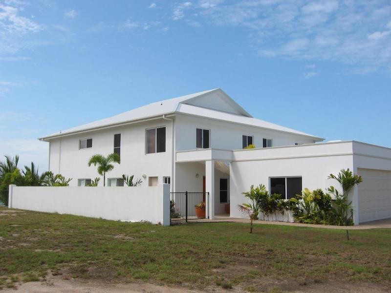 1/39 Royal Palm Avenue, Cardwell QLD 4849