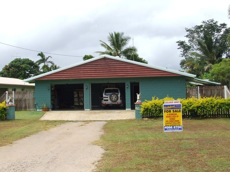 15 Liverpool Street, Cardwell QLD 4849