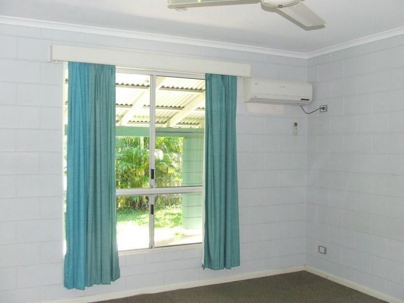 15 Liverpool Street, Cardwell QLD 4849