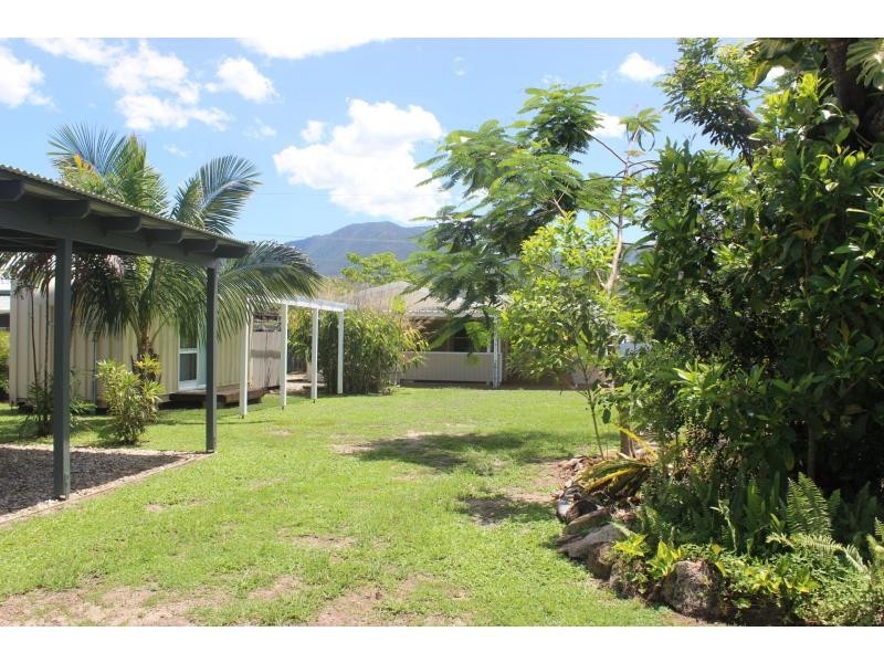 29 Panos Street, Cardwell QLD 4849